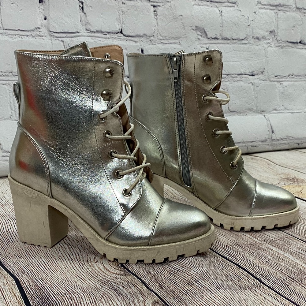Cool Boots Size 6.5